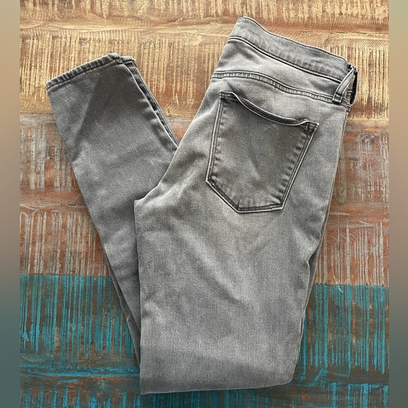 GAP True Skinny Gray Jeans - Picture 4 of 8